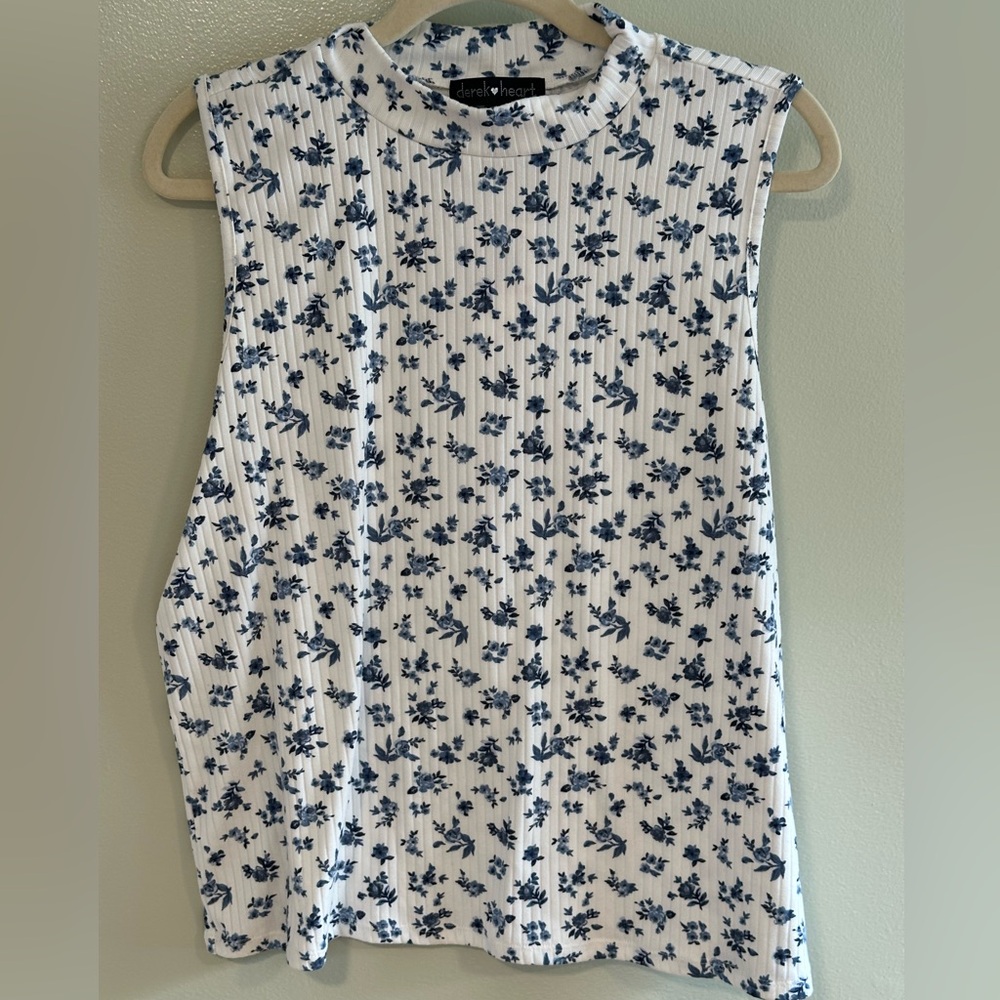 Derek Heart Blue and White Floral Tank Top